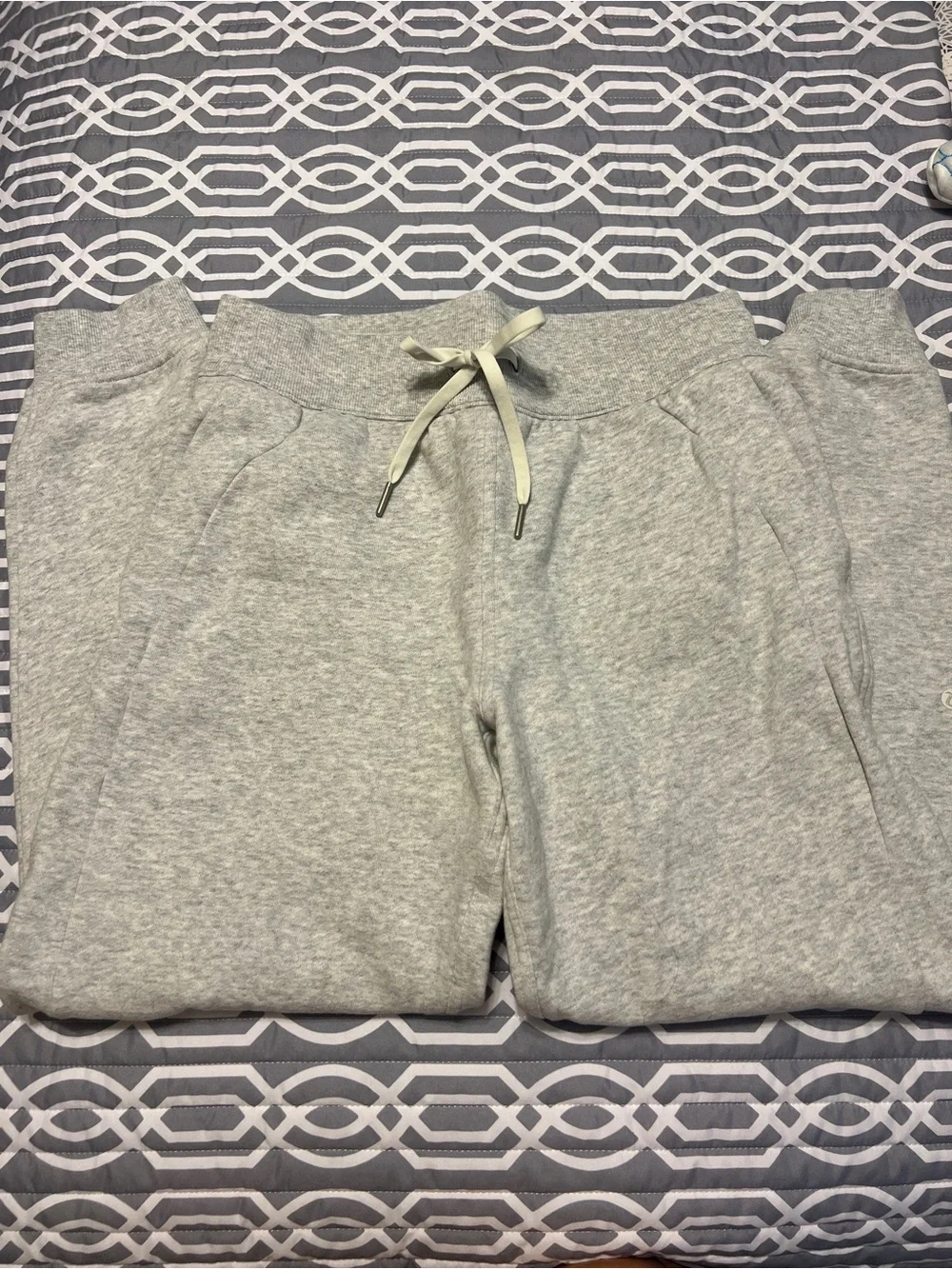 Lululemon Scuba Joggers 28 inch inseam